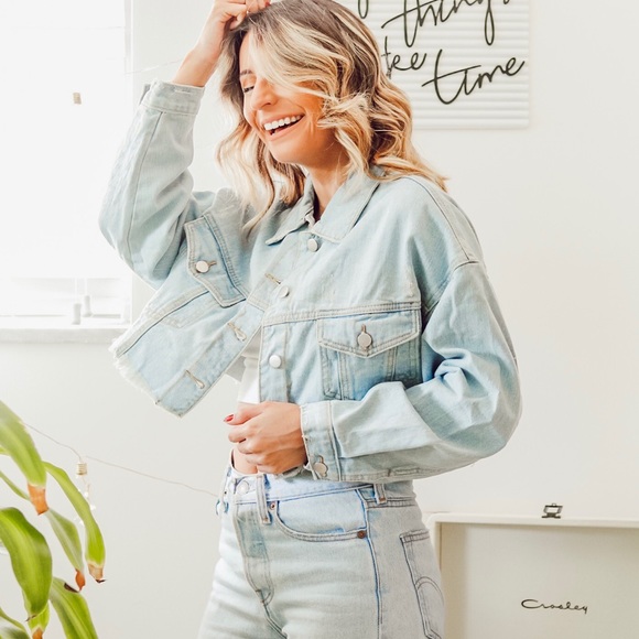 Ibiza Cropped Denim Jacket - Picture 3 of 8